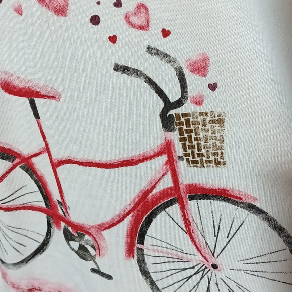 NEW Mac & Belle art to wear painted look heart tree with bicycle scoop neck M - Picture 4 of 11